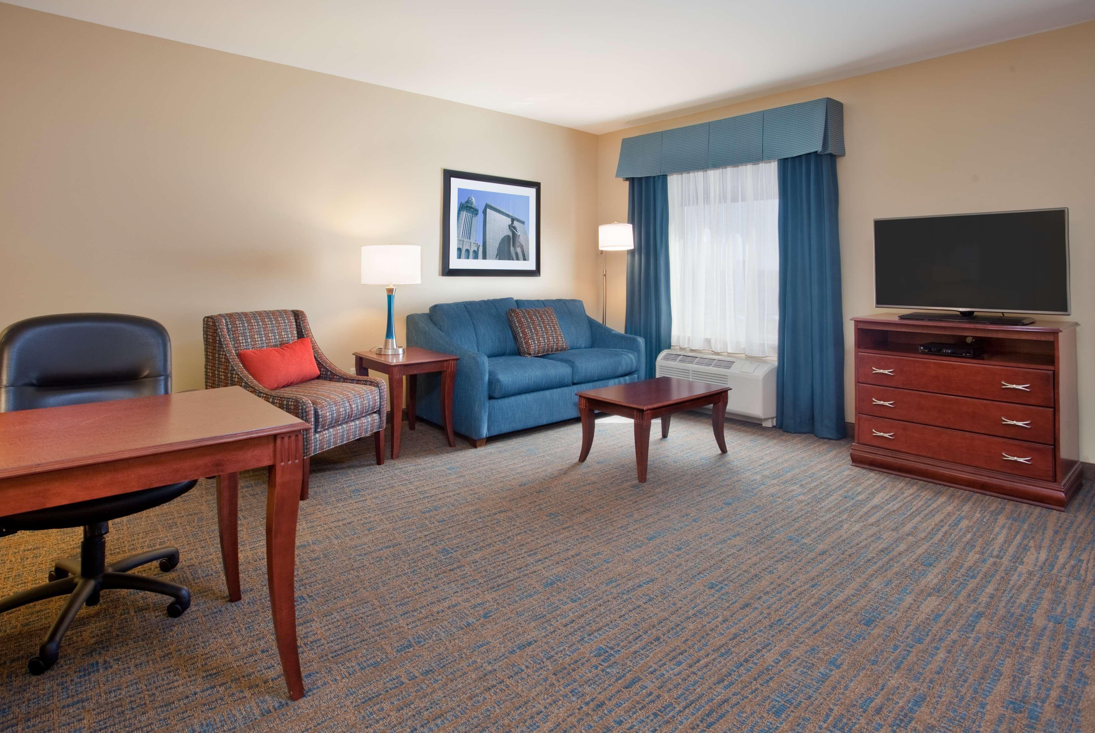 Hampton Inn & Suites Omaha Southwest-La Vista Exterior photo