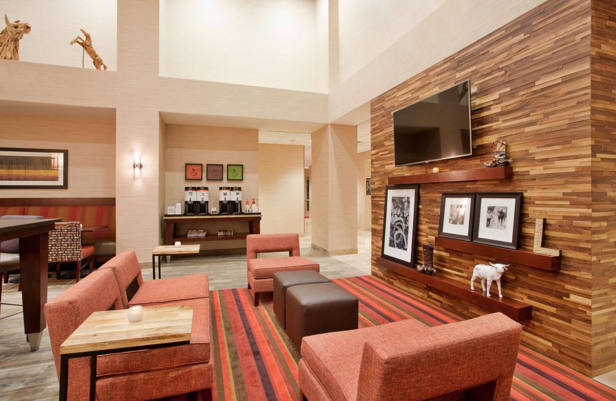Hampton Inn & Suites Omaha Southwest-La Vista Exterior photo